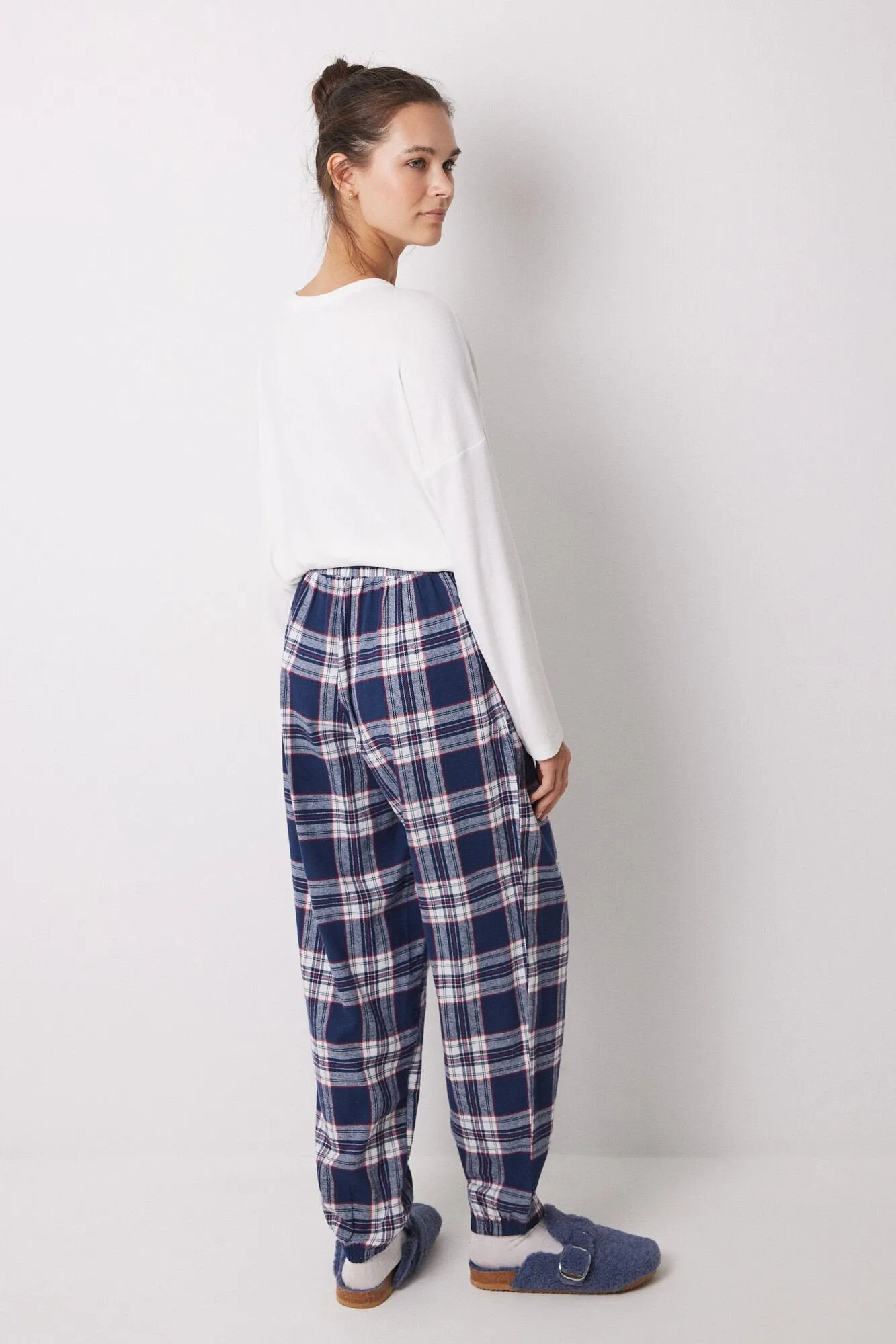 100% checked cotton carrot pants