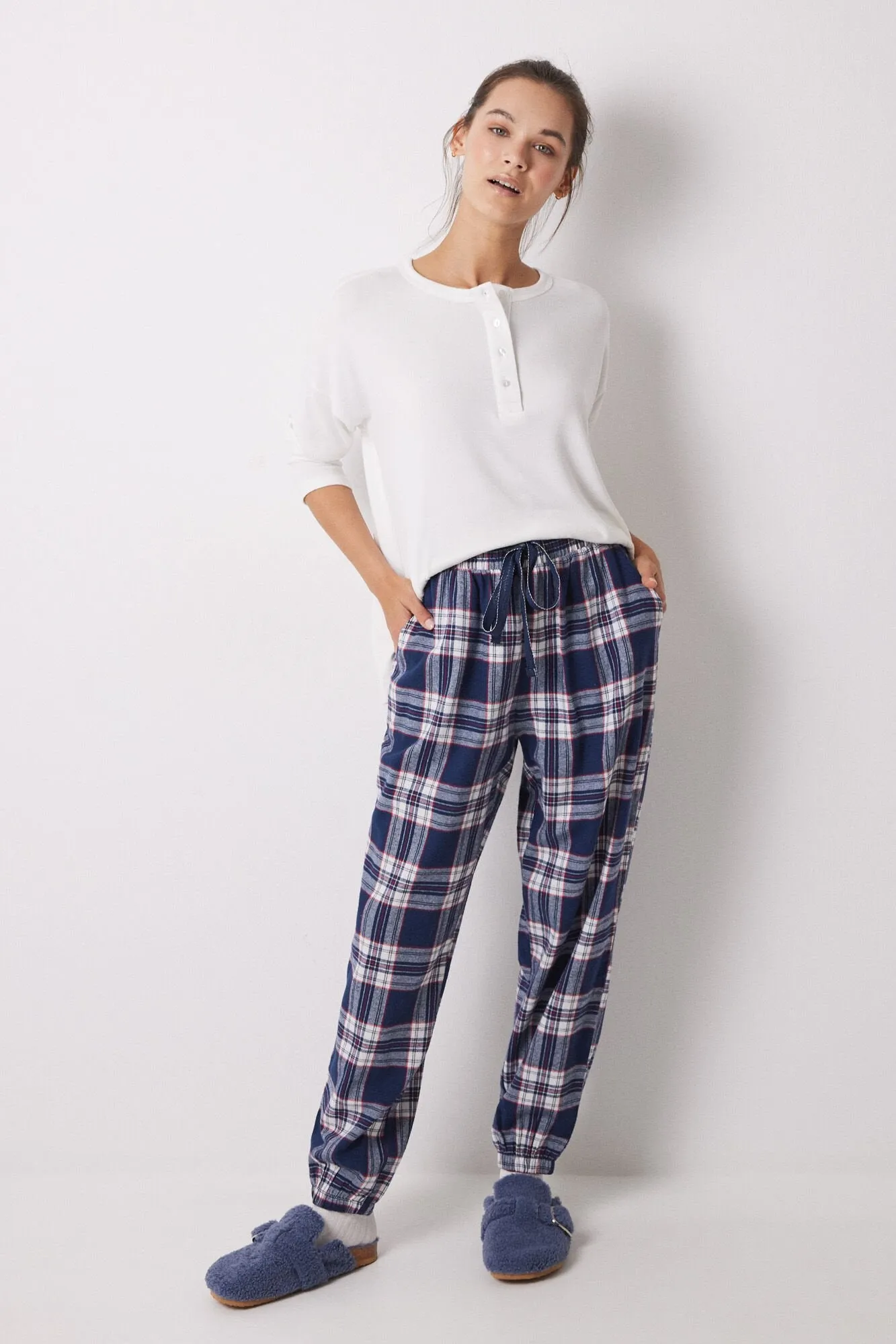 100% checked cotton carrot pants