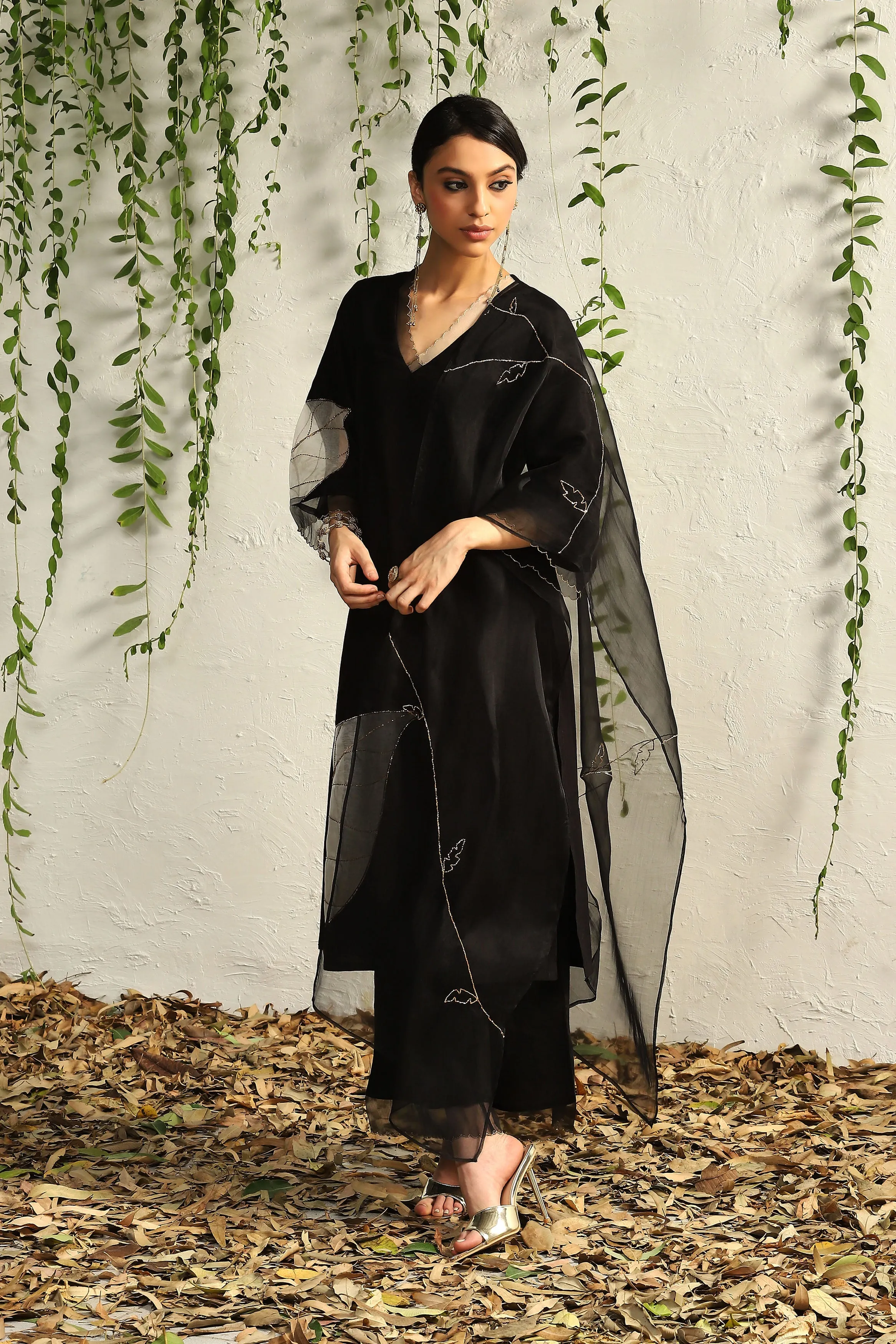 Black & White Chanderi Straight Kurta Set
