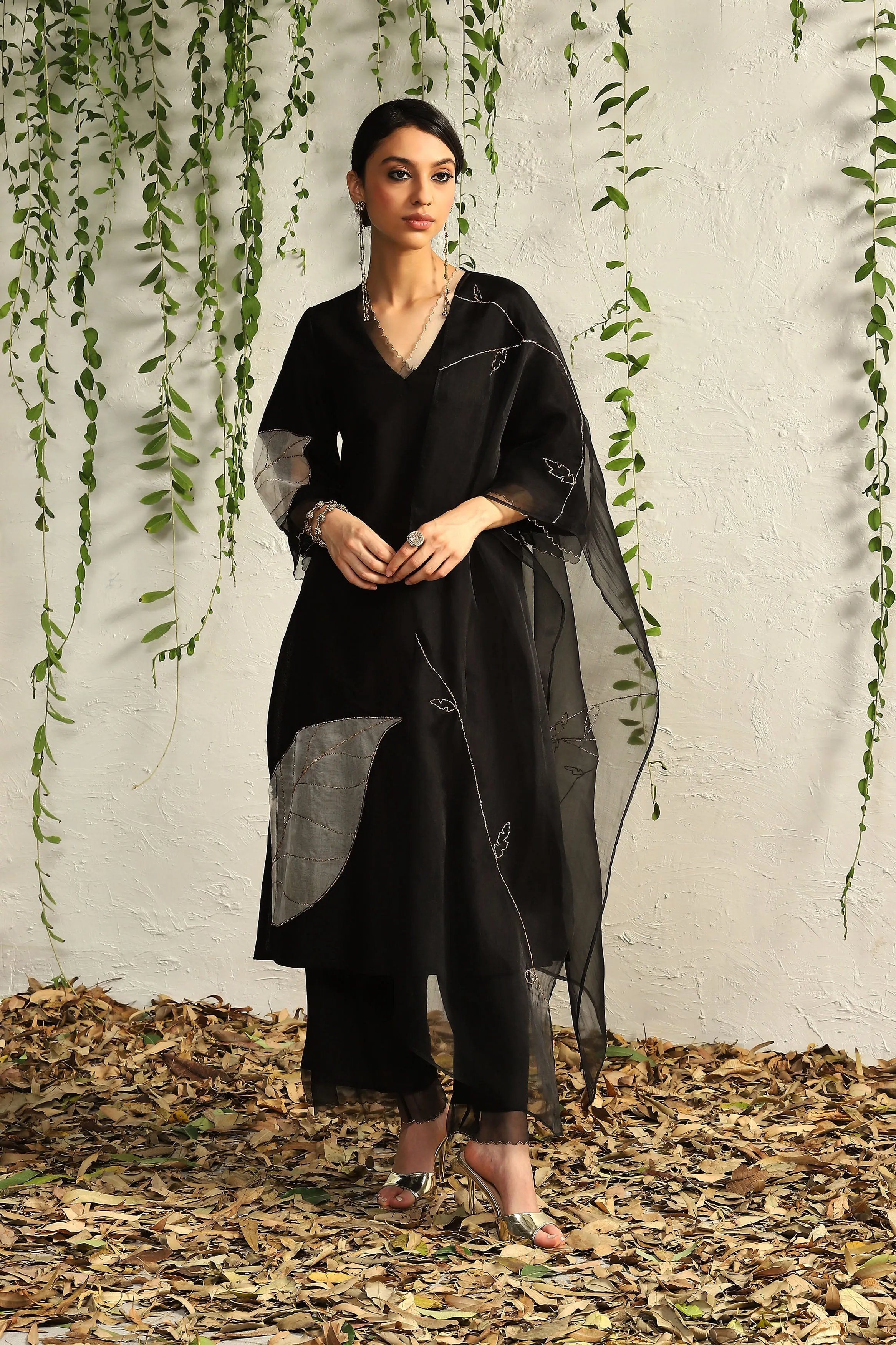 Black & White Chanderi Straight Kurta Set