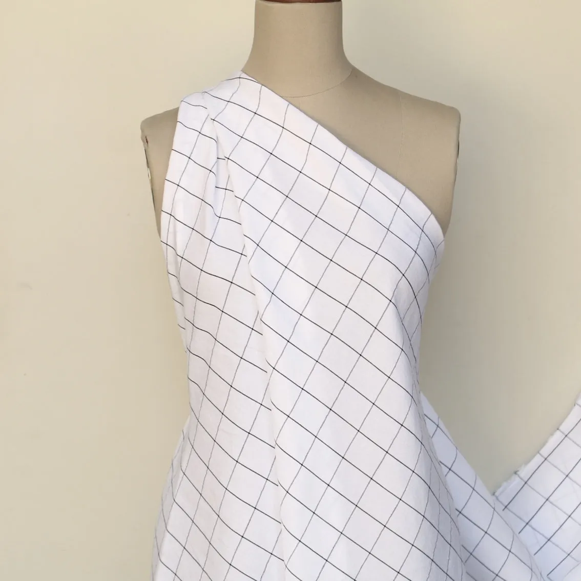 Black Grid Ivory