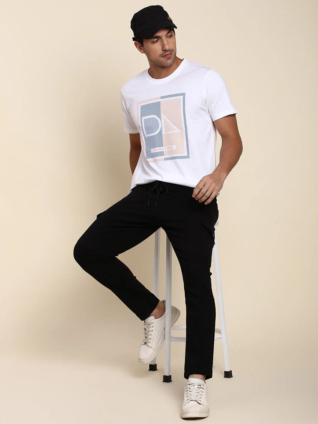 Men's Black Cargo Comfortable Bottomwear With Smart Casual Look