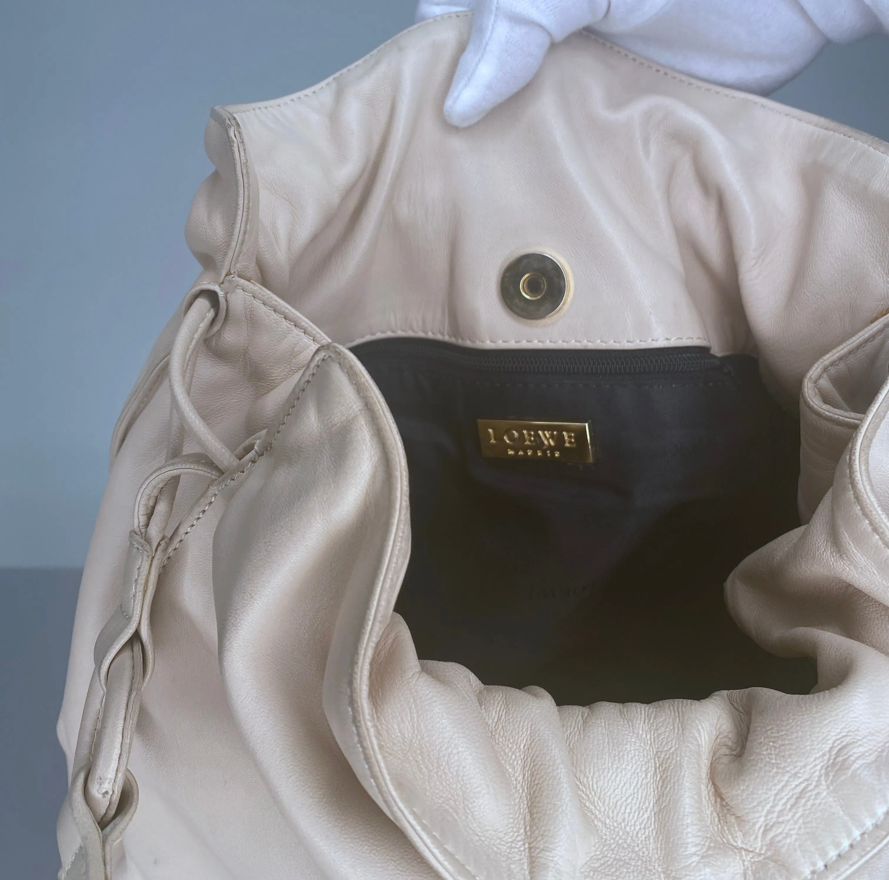 Preloved Loewe Drawstring Flamenco