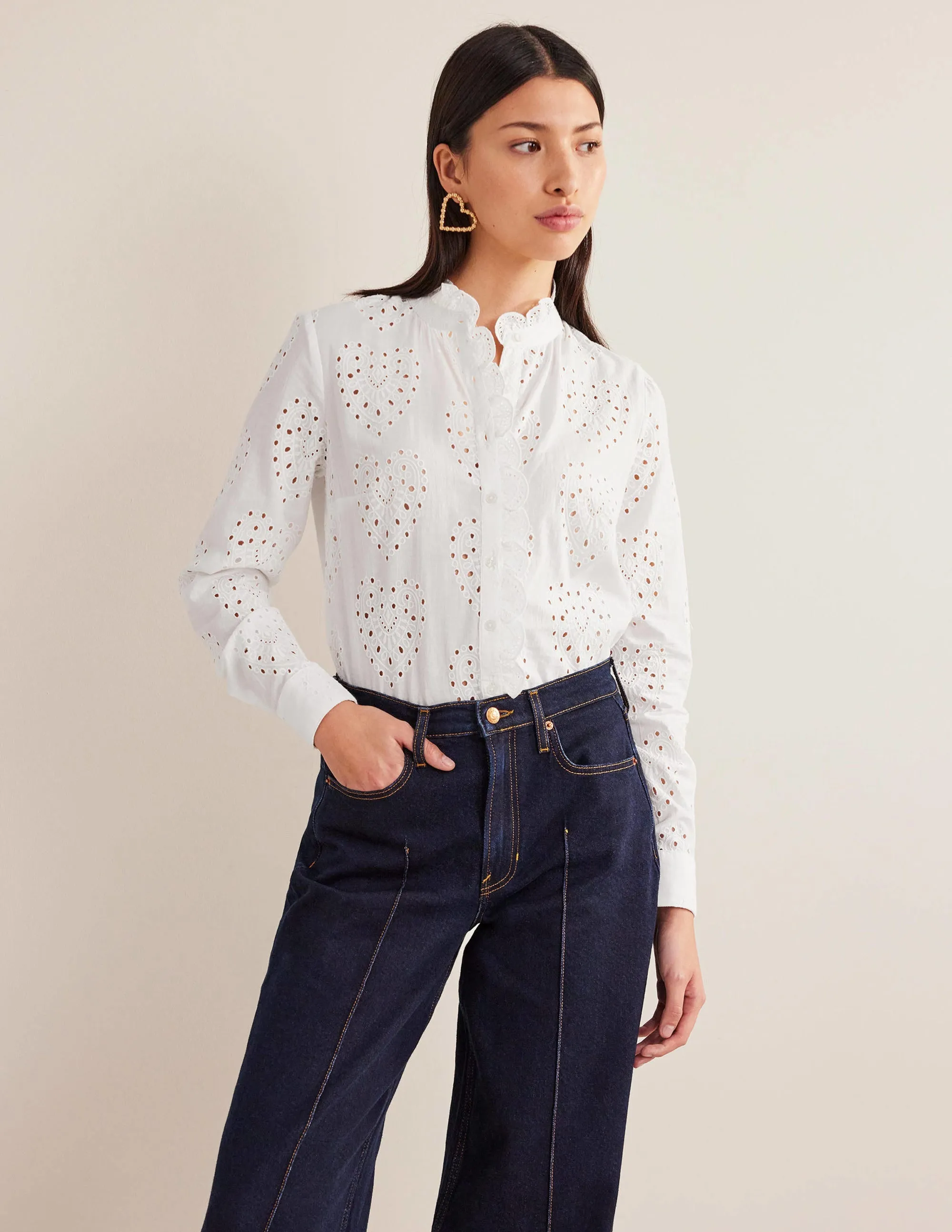 Scallop Trim Broderie Shirt-White