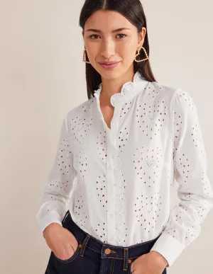 Scallop Trim Broderie Shirt-White