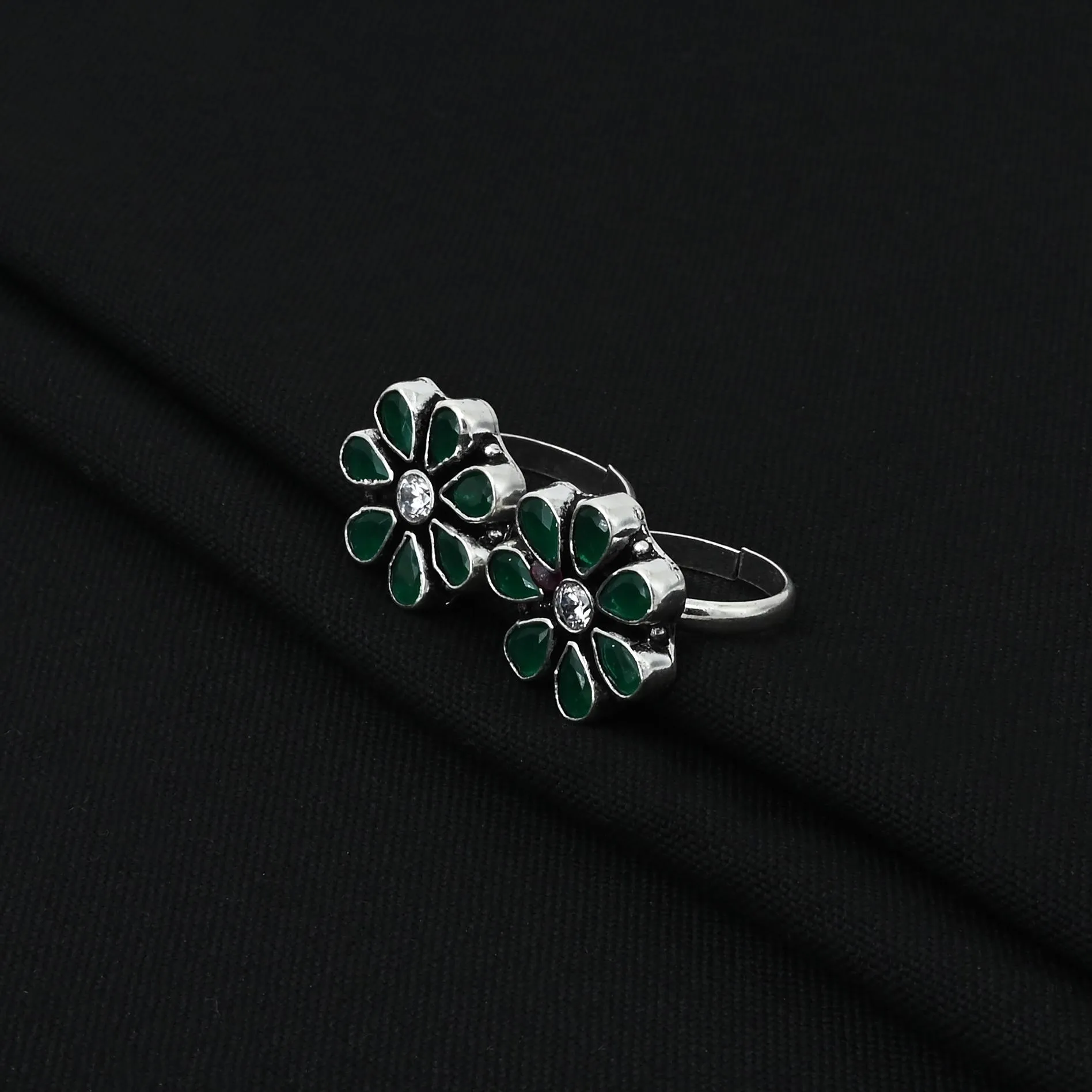 Silver Green And One White Gem Toe Rings